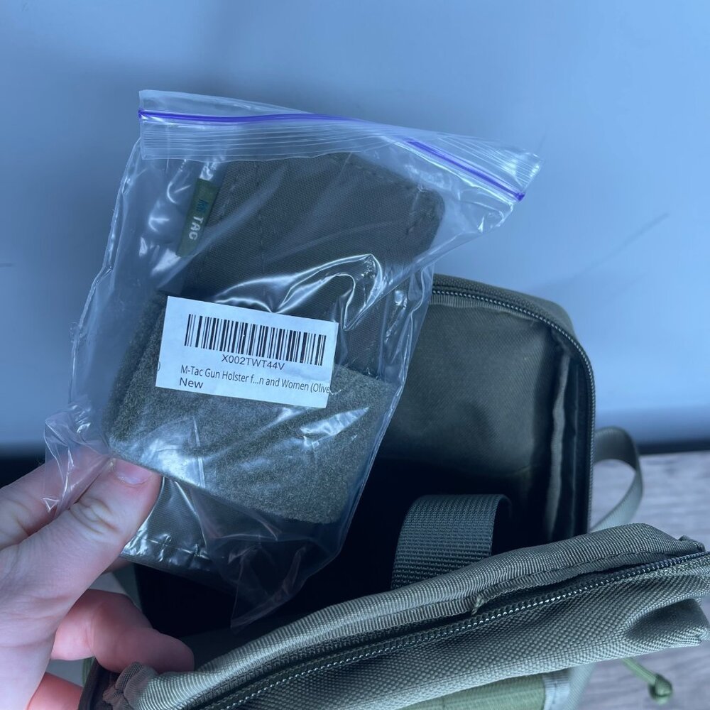 Women’s Conceal Carry Crossbody Bag - Picture 7 of 9
